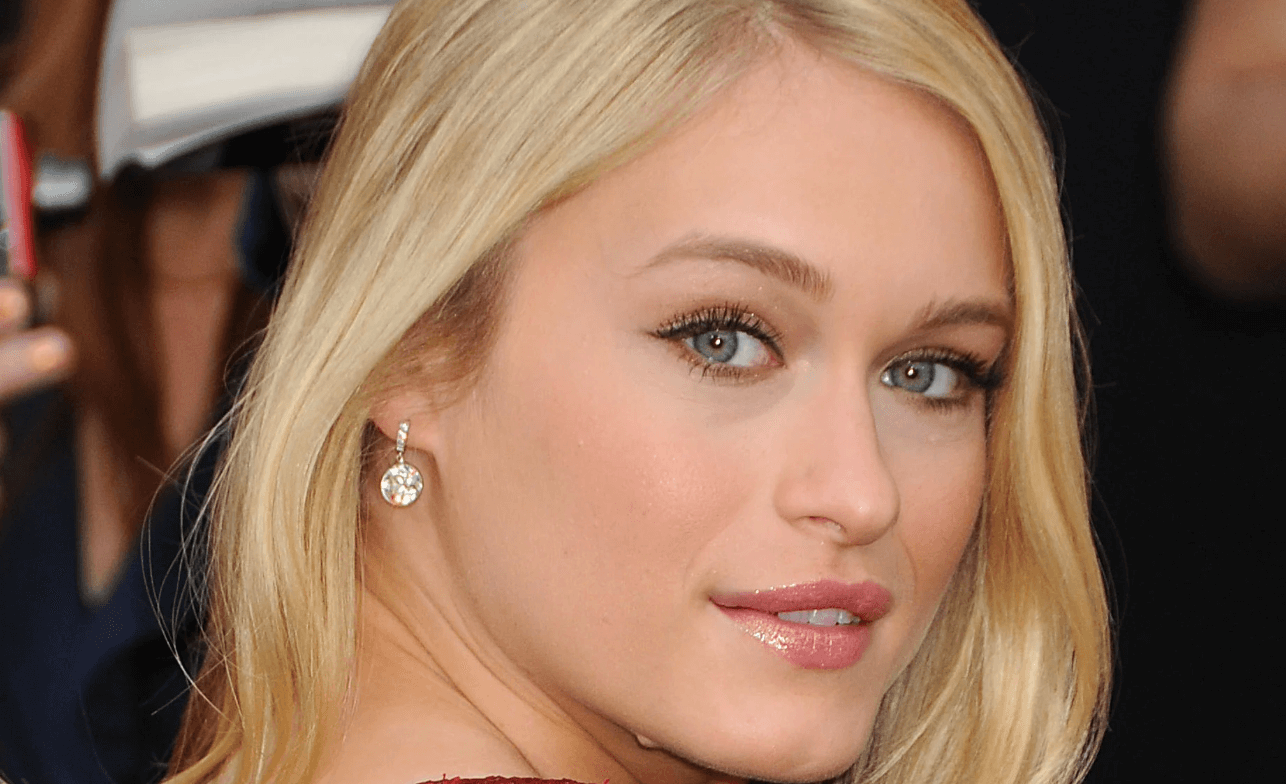 Wallpaper:9d_2u__Sk10= Leven Rambin